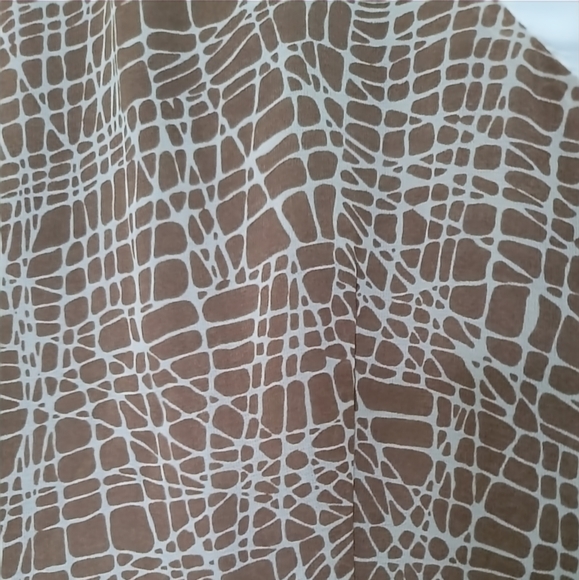 Ann Taylor Petites Women's Sleeveless Ruffled Top Size 00 - Picture 7 of 11